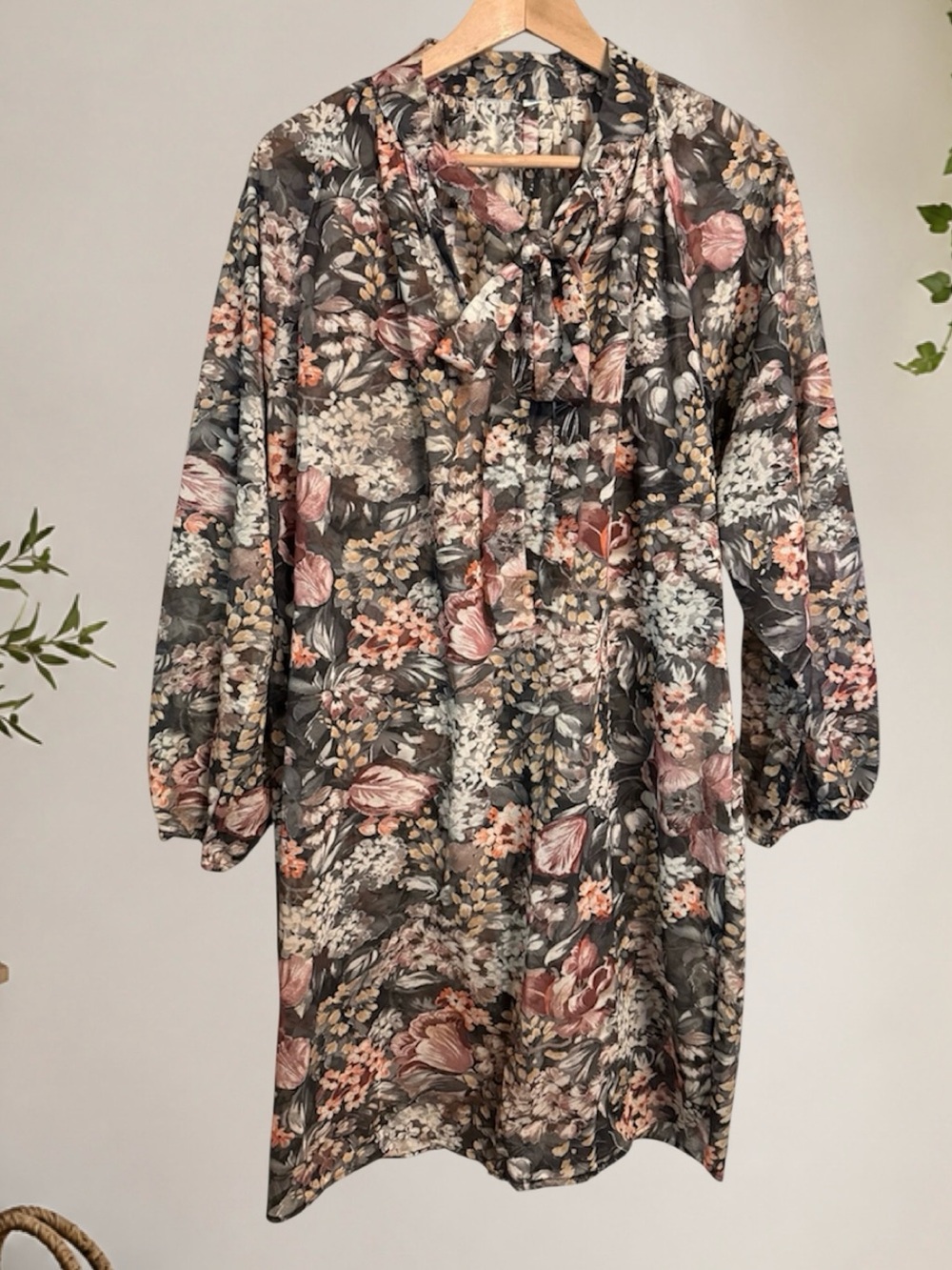 Vintage Dark Cottagecore Botanical Floral Chiffon Tie Neck Dress L